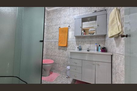 Apartamento à venda com 94m², 3 quartos e 2 vagas Apartamento à venda com 94m², 3 quartos e 2 vagasBanheiro da suíte