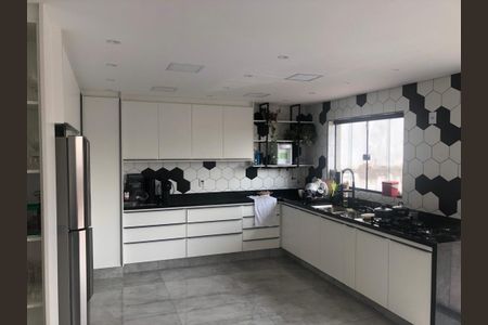 Casa à venda com 451m², 2 quartos e 6 vagasFoto 10