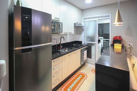 Apartamento à venda com 55m², 2 quartos e 1 vaga Apartamento à venda com 55m², 2 quartos e 1 vagaCozinha