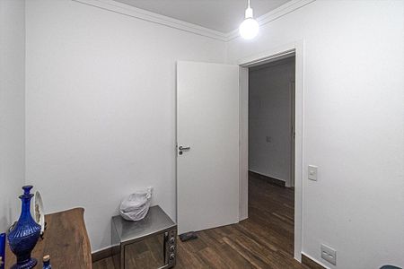 Casa à venda com 210m², 6 quartos e 2 vagas Casa à venda com 210m², 6 quartos e 2 vagasEscritório
