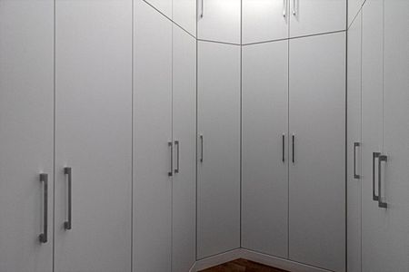 Casa à venda com 210m², 6 quartos e 2 vagas Casa à venda com 210m², 6 quartos e 2 vagasCloset da Suíte 3