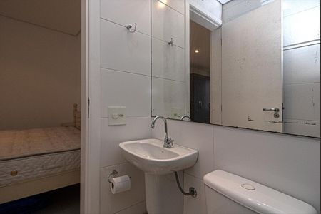 Casa à venda com 210m², 6 quartos e 2 vagas Casa à venda com 210m², 6 quartos e 2 vagasBanheiro da Suíte 5