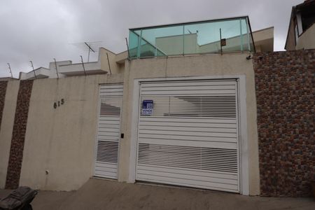 Casa à venda com 100m², 2 quartos e 3 vagasFachada