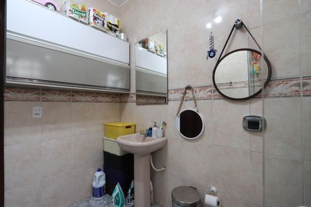 Casa à venda com 100m², 2 quartos e 3 vagasBanheiro