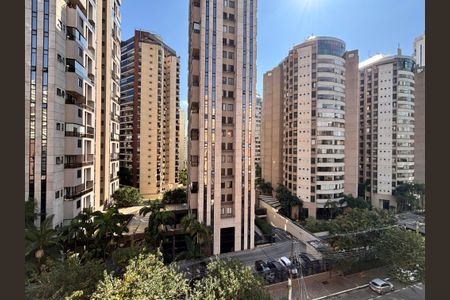 Apartamento à venda com 34m², 1 quarto e 1 vaga Apartamento à venda com 34m², 1 quarto e 1 vagaVista