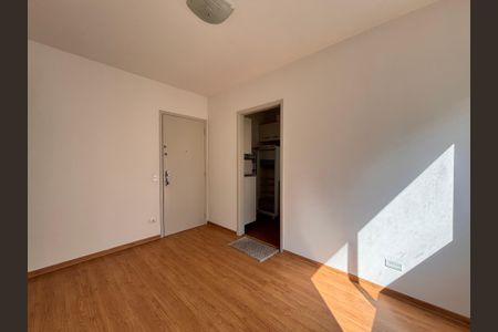 Apartamento à venda com 34m², 1 quarto e 1 vaga Apartamento à venda com 34m², 1 quarto e 1 vagaSala