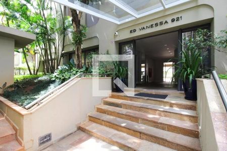 Apartamento à venda com 34m², 1 quarto e 1 vaga Apartamento à venda com 34m², 1 quarto e 1 vagaFachada