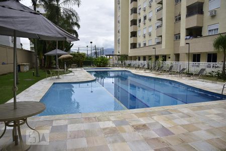 Apartamento à venda com 55m², 2 quartos e 1 vaga Apartamento à venda com 55m², 2 quartos e 1 vagaÁrea comum - Piscina