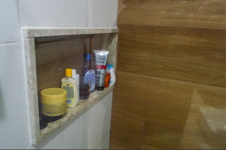 Apartamento à venda com 55m², 2 quartos e 1 vaga Apartamento à venda com 55m², 2 quartos e 1 vagaBanheiro