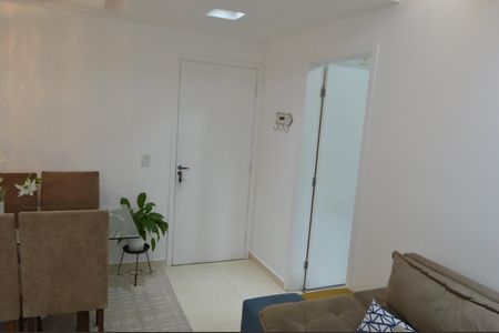 Apartamento à venda com 55m², 2 quartos e 1 vaga Apartamento à venda com 55m², 2 quartos e 1 vagaSala