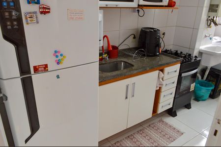 Apartamento à venda com 55m², 2 quartos e 1 vaga Apartamento à venda com 55m², 2 quartos e 1 vagaCozinha