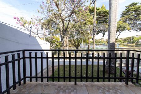 Casa à venda com 190m², 3 quartos e 1 vaga Casa à venda com 190m², 3 quartos e 1 vagaVaranda