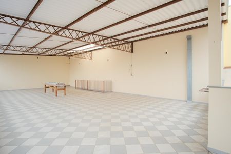 Casa à venda com 300m², 4 quartos e 4 vagasÁrea comum - Salão de festas