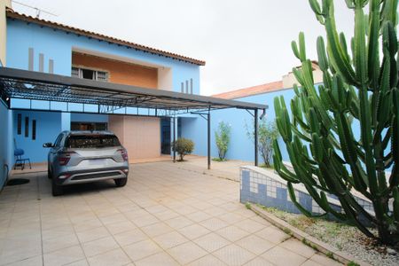 Casa à venda com 300m², 4 quartos e 4 vagasGaragem