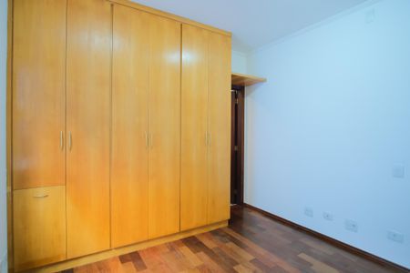 Casa à venda com 300m², 4 quartos e 4 vagasSuíte 2