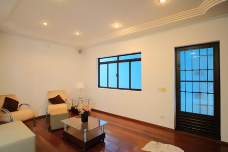 Casa à venda com 300m², 4 quartos e 4 vagasSala