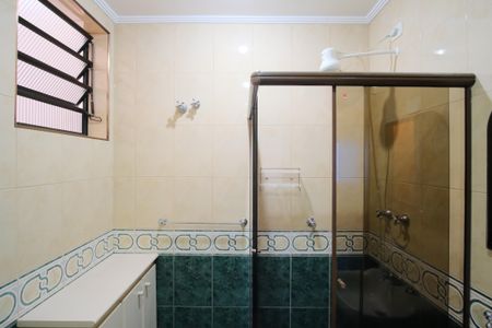 Casa à venda com 300m², 4 quartos e 4 vagasBanheiro Social