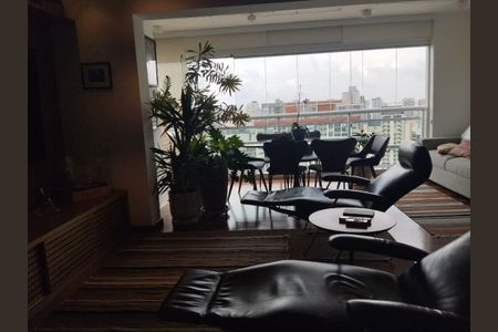 Apartamento à venda com 72m², 1 quarto e 2 vagas