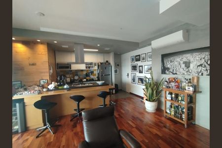 Apartamento à venda com 72m², 1 quarto e 2 vagas