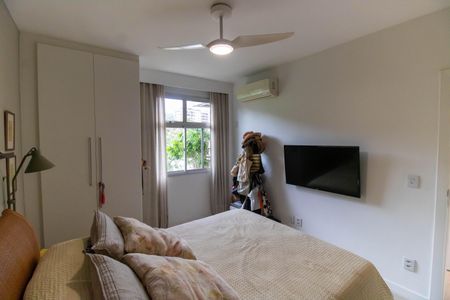 Apartamento à venda com 70m², 2 quartos e 1 vaga Apartamento à venda com 70m², 2 quartos e 1 vagaSuíte