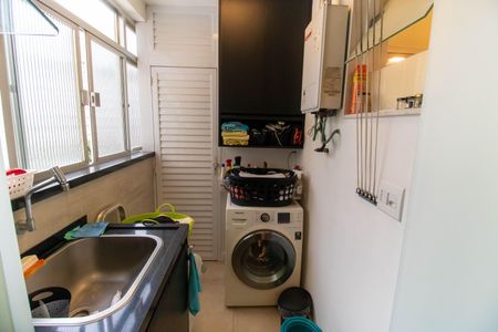 Apartamento à venda com 70m², 2 quartos e 1 vaga Apartamento à venda com 70m², 2 quartos e 1 vagaCozinha e Área de Serviço