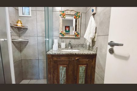 Apartamento à venda com 62m², 3 quartos e 2 vagas Apartamento à venda com 62m², 3 quartos e 2 vagasBanheiro Social