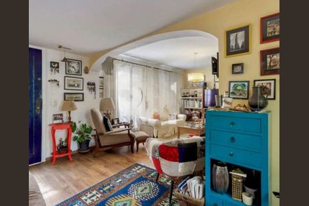 Casa à venda com 177m², 3 quartos e 3 vagas