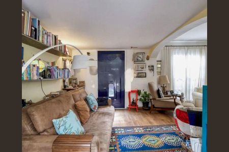 Casa à venda com 177m², 3 quartos e 3 vagas