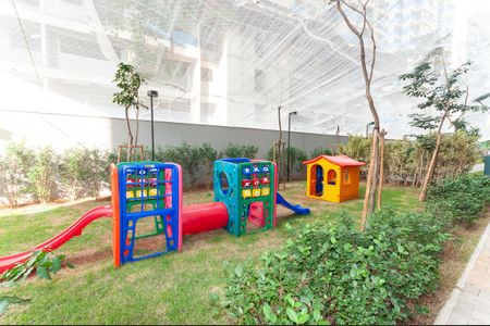 Apartamento à venda com 41m², 2 quartos e 1 vagaÁrea Comum - Playground
