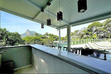 Casa à venda com 500m², 4 quartos e 5 vagas