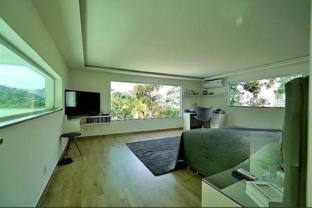 Casa à venda com 500m², 4 quartos e 5 vagas