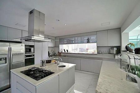 Casa à venda com 500m², 4 quartos e 5 vagas
