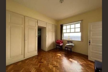 Casa à venda com 464m², 6 quartos e 1 vaga