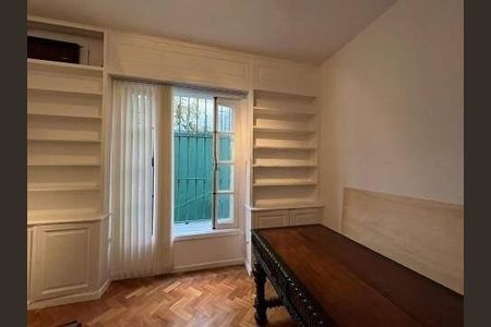 Casa à venda com 464m², 6 quartos e 1 vaga