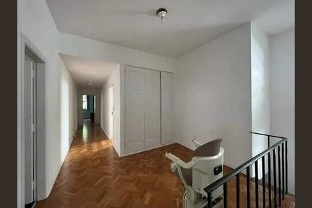 Casa à venda com 464m², 6 quartos e 1 vaga