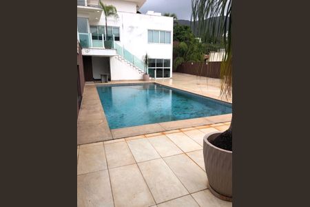 Casa à venda com 620m², 5 quartos e 6 vagas