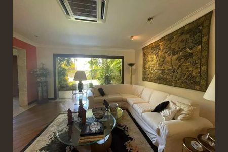 Casa à venda com 838m², 4 quartos e 8 vagas