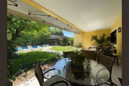 Casa à venda com 838m², 4 quartos e 8 vagas
