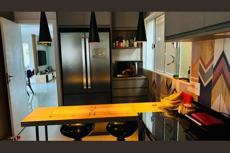 Casa à venda com 172m², 4 quartos e 3 vagas