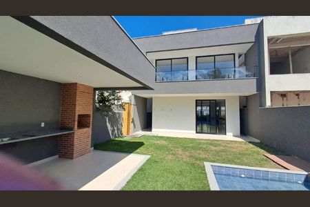 Casa à venda com 350m², 4 quartos e 2 vagas