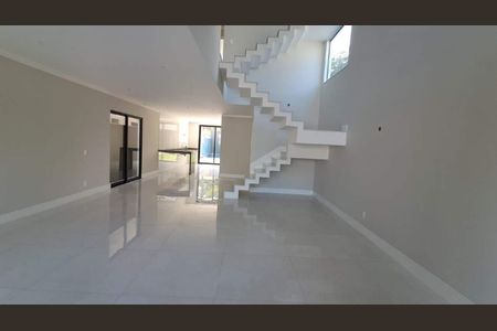 Casa à venda com 350m², 4 quartos e 2 vagas