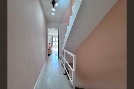 Casa à venda com 127m², 3 quartos e 1 vaga Casa à venda com 127m², 3 quartos e 1 vagaCorredor