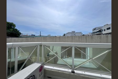Casa à venda com 127m², 3 quartos e 1 vaga Casa à venda com 127m², 3 quartos e 1 vagaVaranda da Suíte 1