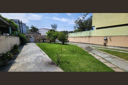 Casa à venda com 100m², 3 quartos e 2 vagas