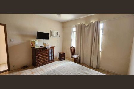 Casa à venda com 100m², 3 quartos e 2 vagas