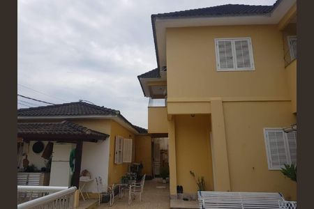 Casa à venda com 360m², 4 quartos e 2 vagas