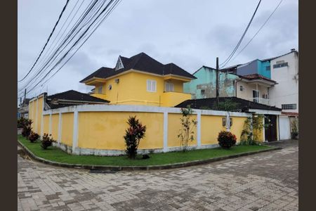 Casa à venda com 360m², 4 quartos e 2 vagas