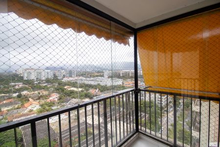 Apartamento à venda com 90m², 2 quartos e 1 vaga Apartamento à venda com 90m², 2 quartos e 1 vagaVaranda da Sala