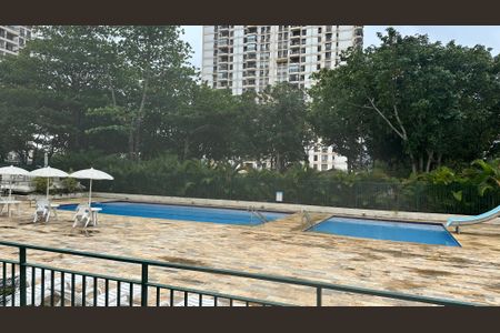 Apartamento à venda com 90m², 2 quartos e 1 vaga Apartamento à venda com 90m², 2 quartos e 1 vagaÁrea comum - Piscina