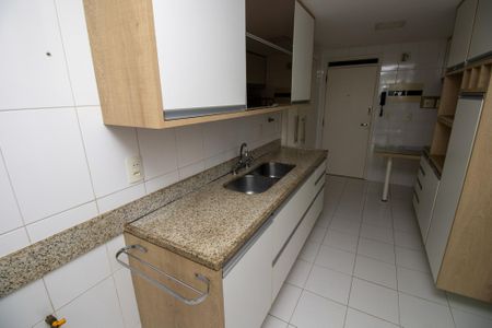 Apartamento à venda com 90m², 2 quartos e 1 vaga Apartamento à venda com 90m², 2 quartos e 1 vagaCozinha